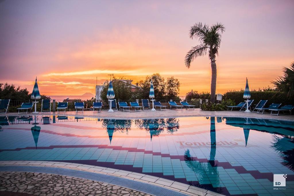 Tonicello Hotel Resort & Spa Capo Vaticano Buitenkant foto